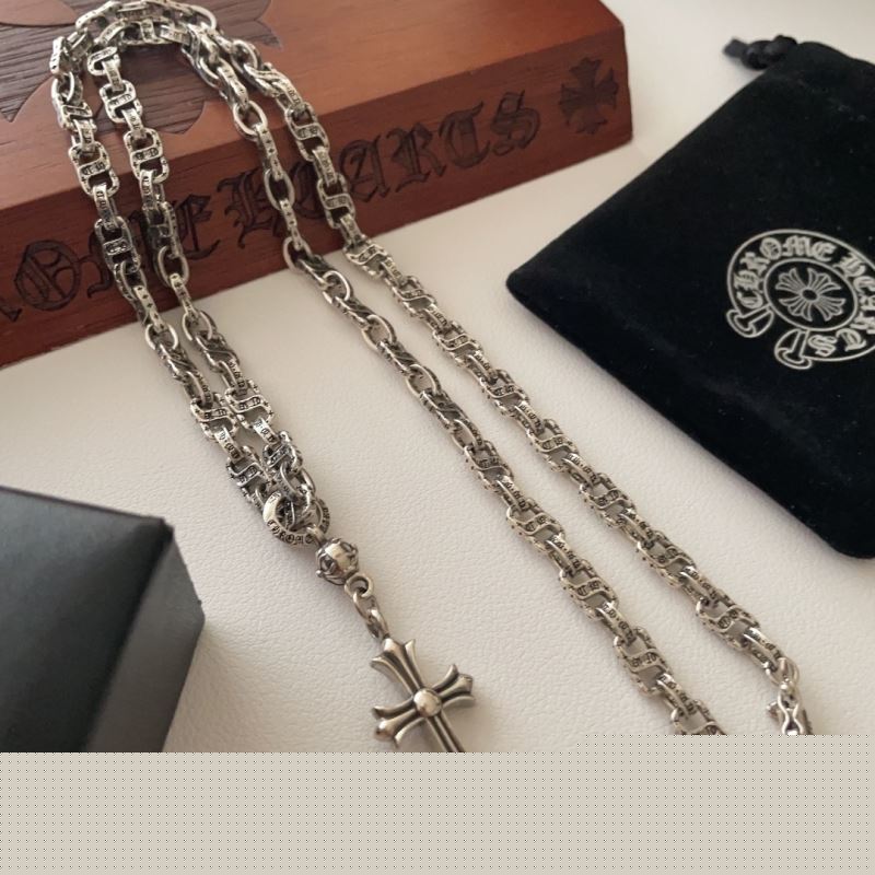 Ch**me He**ts necklaces